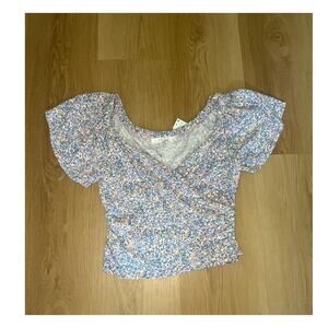 ASTR NWT Flutter Sleeve Faux Wrap Pink Blue Ditsy Floral Blouse size Large